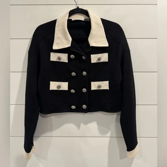 New Alice and Olivia black Verdell cropped knit sweater jacket
